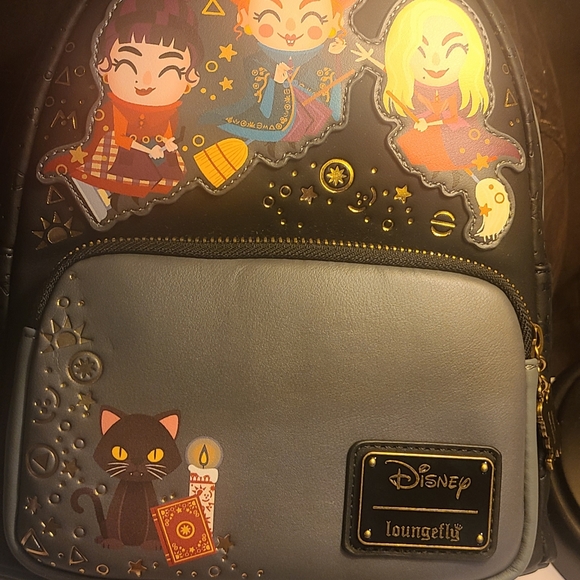 Loungefly backpack - Picture 3 of 4